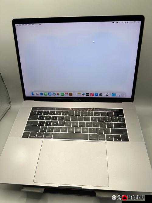 18 岁 macbook pro 高清功能，仍值得拥有